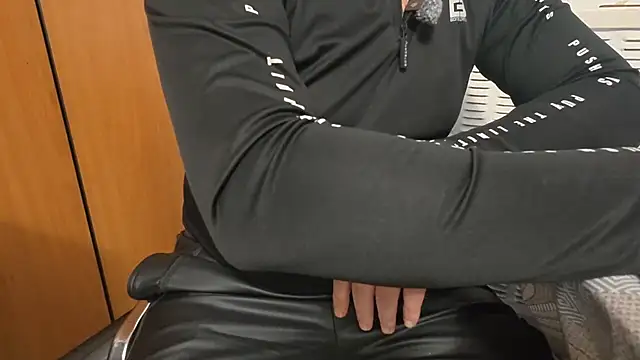 TARKAN1 Live XXX-Chat