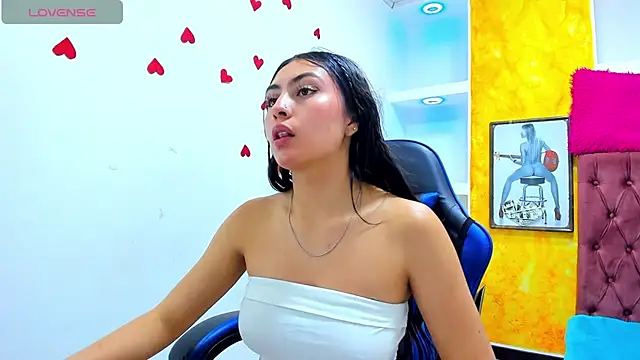 angell_cooper8's Live XXX Chat