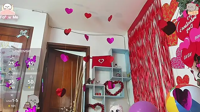 DestinyHills' Live XXX Chat