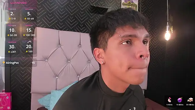 Thiago_Kozak Webcam-Show