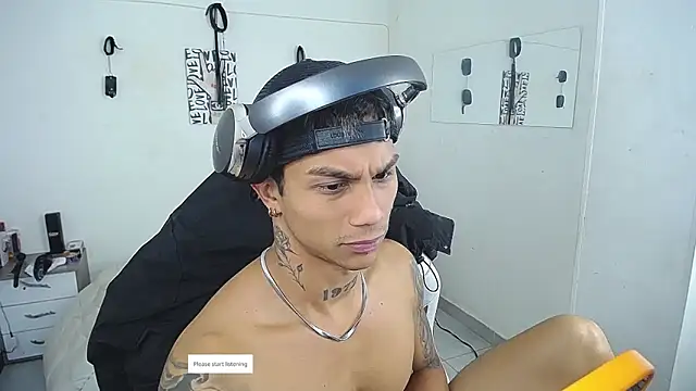 Leonard_Price Webcam show