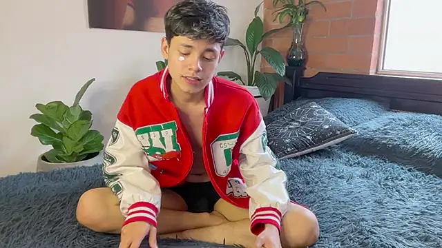 Andy_Belier23: απευθείας συνομιλία ΧΧΧ