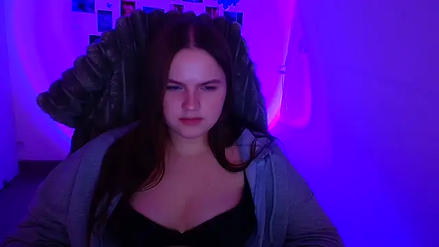 Chat +18 de Kitty_Mia_Kitty ao vivo