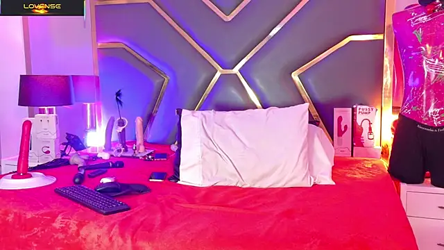 XXX chat uživo modela Scarlettt_Ass