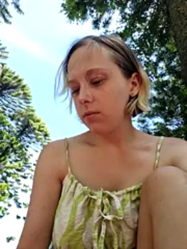 แชท XXX สดของ Public_Katrisha