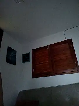 Joylopez_fit: διαδικτυακό σόου στην κάμερα