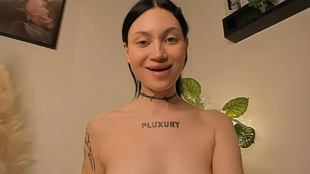 Chat XXX en directo de Alice_1n_Wonderland_