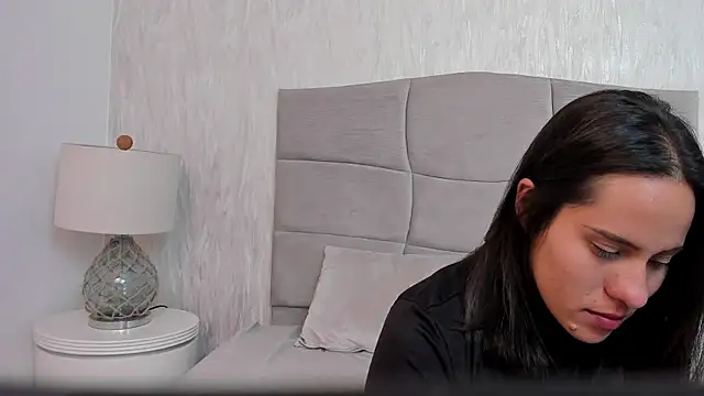 عرض كام Naomii_BDSM