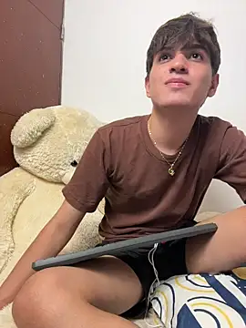 Naim_TheKingのライブXXXチャット