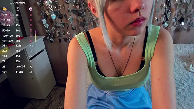 GoldenLenarz Chat XXX live