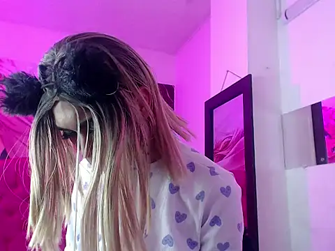 Ailanys_Miller: вебкам-шоу