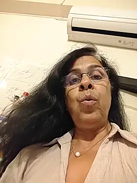 Chat XXX en directo de NakedMILFx