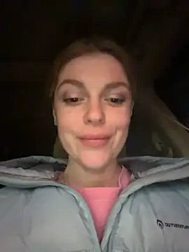 Chat XXX ao vivo de HarrietDart