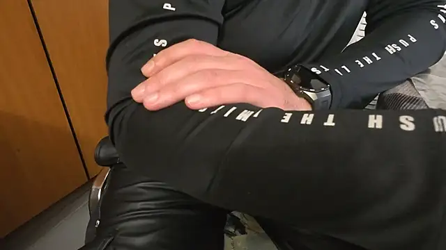 TARKAN1's Live XXX Chat