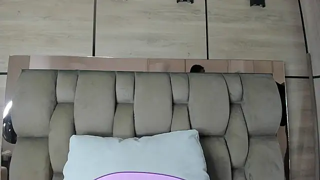 karol_lewiss Chat XXX in diretta