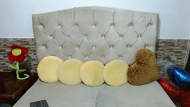 Chatroom XXX en direct de Adafield_