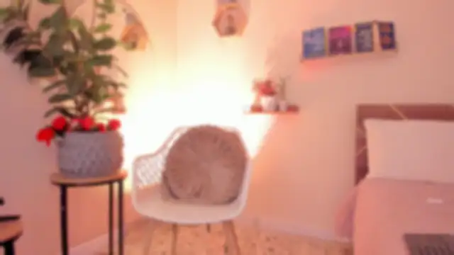 Chatroom XXX en direct de YariRose