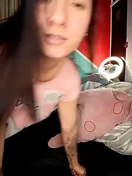 Chat +18 de Mysticdooll69 ao vivo