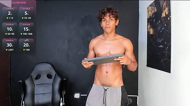 LiamVibes212 在線直播表演