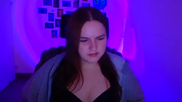 Kitty_Mia_Kitty élő XXX-chatje