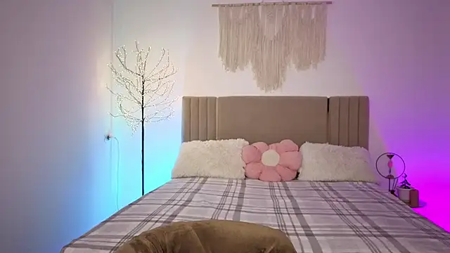 Real_cutie1 élő XXX-chatje