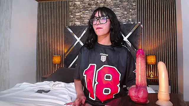 دردشة Amy_channel الجنسية المباشرة