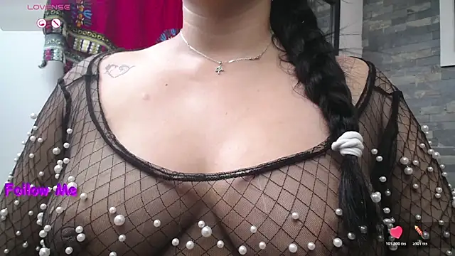 dayadubey_ élő XXX-chatje