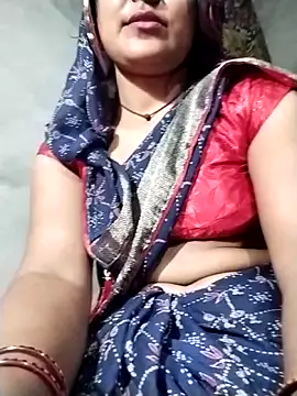 Maidangirl Adlı Modelin Canlı XXX Sohbeti