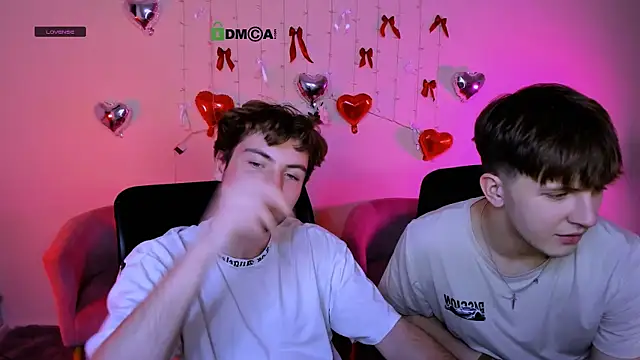 travis_wolf_ Live XXX-chat