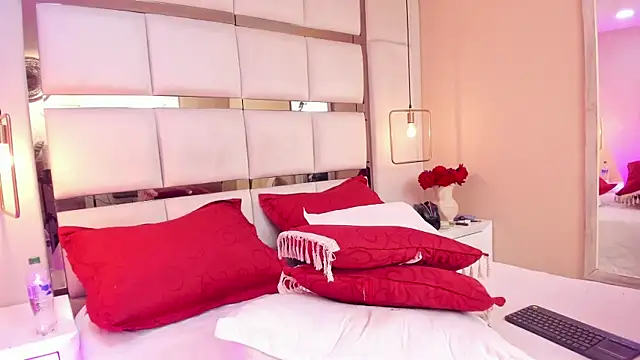 Chat +18 de elizavenus ao vivo