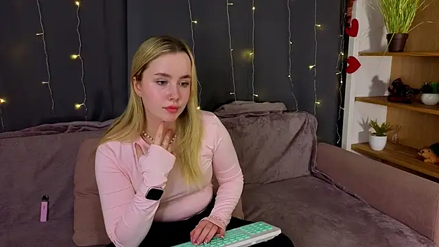 IvetteLabore's Live XXX Chat