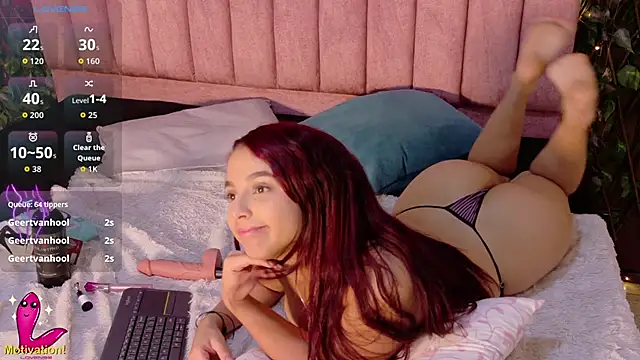 MiaJanss Chat XXX in diretta