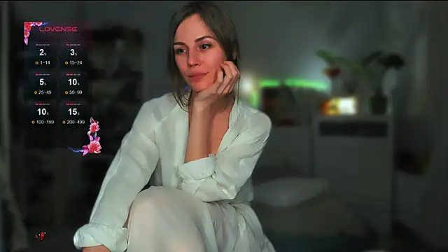 LucyExtravaganzaのライブXXXチャット