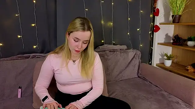 IvetteLabore's Live XXX Chat