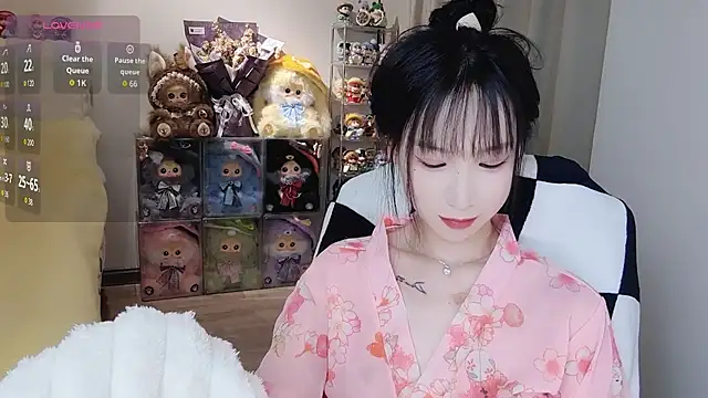 M-OTT_ Adlı Modelin Web Kamerası Şovu