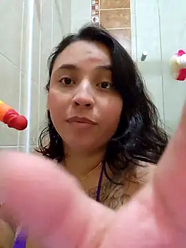 LizzRouse élő XXX-chatje