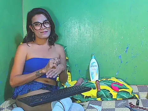 DirtyFistingBarbie Pertunjukan Webcam