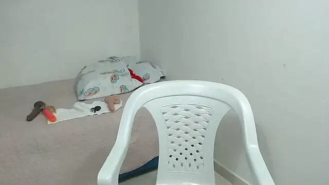 Agatha_browser Adlı Modelin Canlı XXX Sohbeti