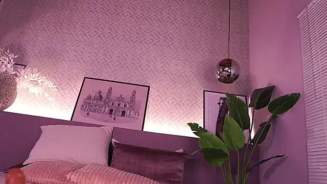 Chat XXX en directo de IzzyWild