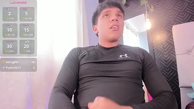 Thiago_KozakのライブXXXチャット