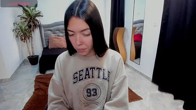 fox_valerie Adlı Modelin Canlı XXX Sohbeti