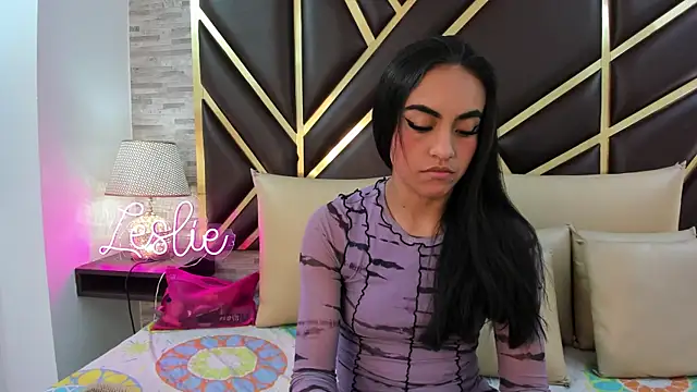 Leslie_Bussh_ Chat XXX live