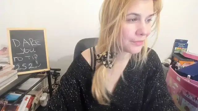 new_but_cute – Live XXX-chat