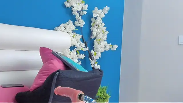 letty_straus élő XXX-chatje