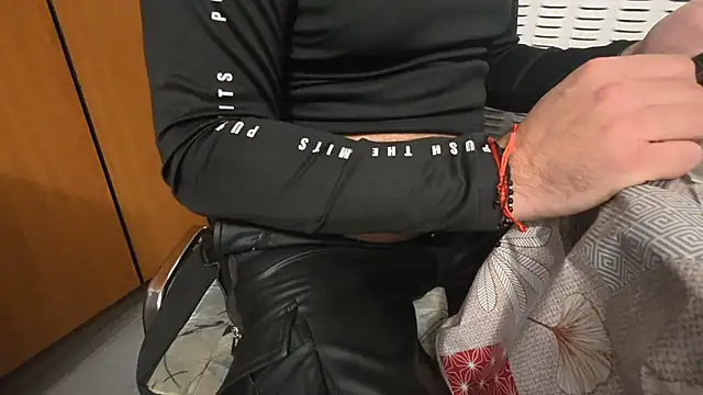 Pokazy przed kamerką – TARKAN1