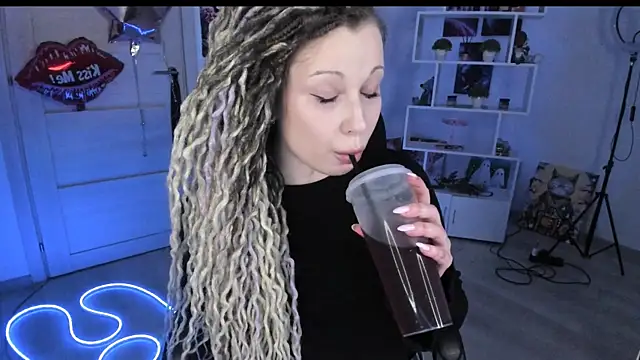 HoneySallyMoore Chat XXX in diretta