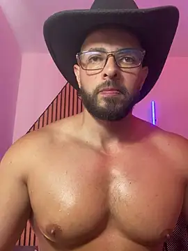 magnumchris: διαδικτυακό σόου στην κάμερα