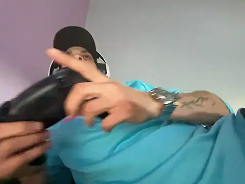 Rebeu313: онлайн-секс-чат