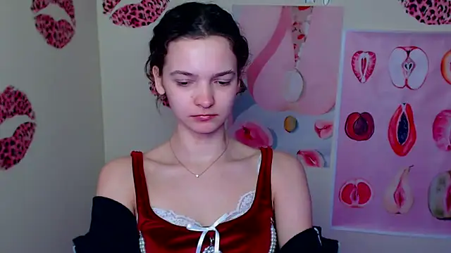 _SusieSu_ Adlı Modelin Canlı XXX Sohbeti