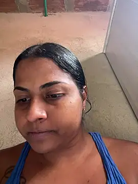 Giselabrunette25's Live XXX Chat